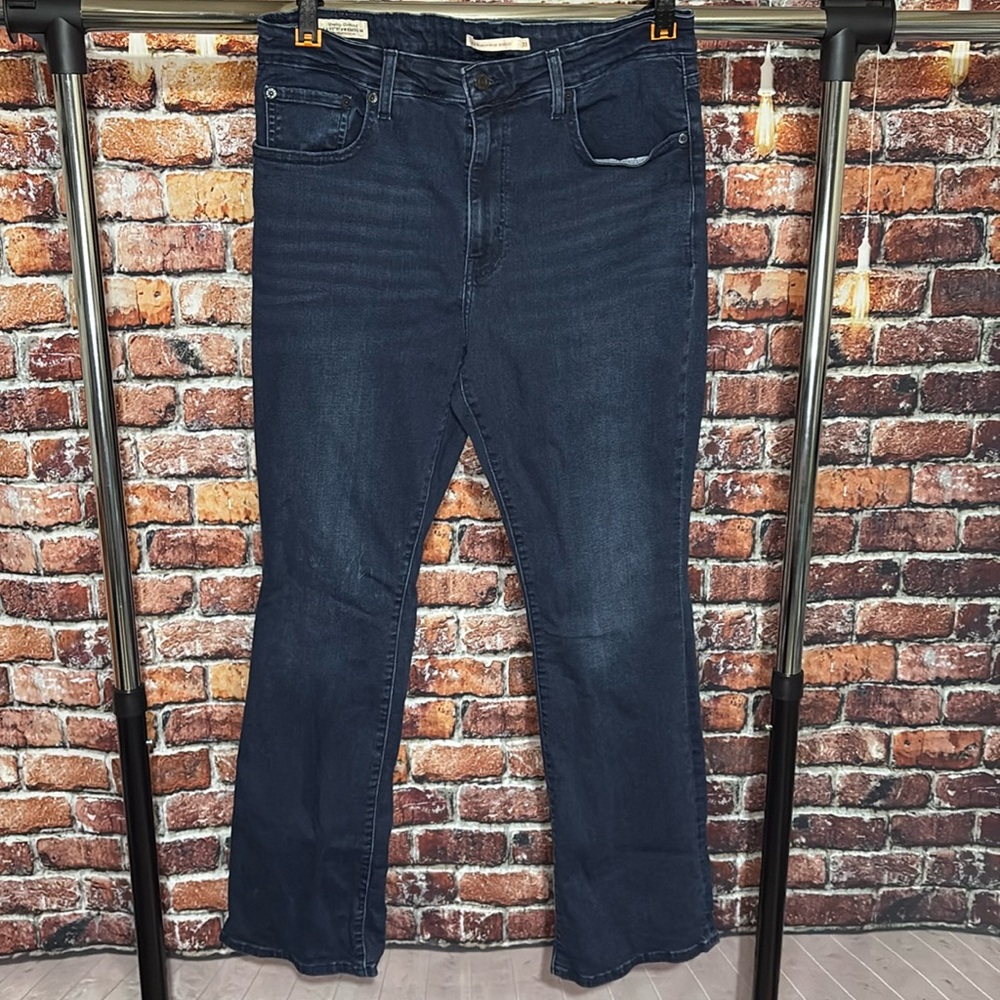 Levi’s high rise boot cut 725 men’s denim blue jeans 33 32 blue